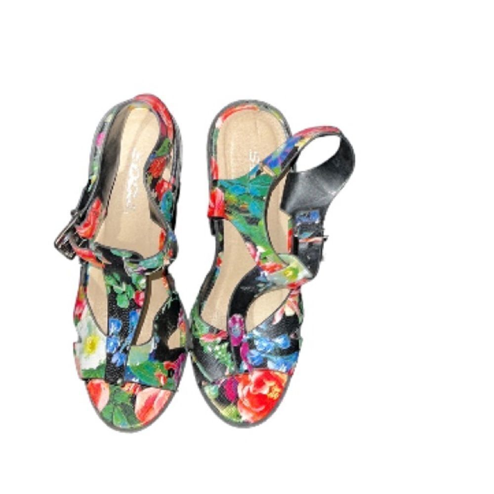 Soda Flower Platform Heel Sandals Size 7